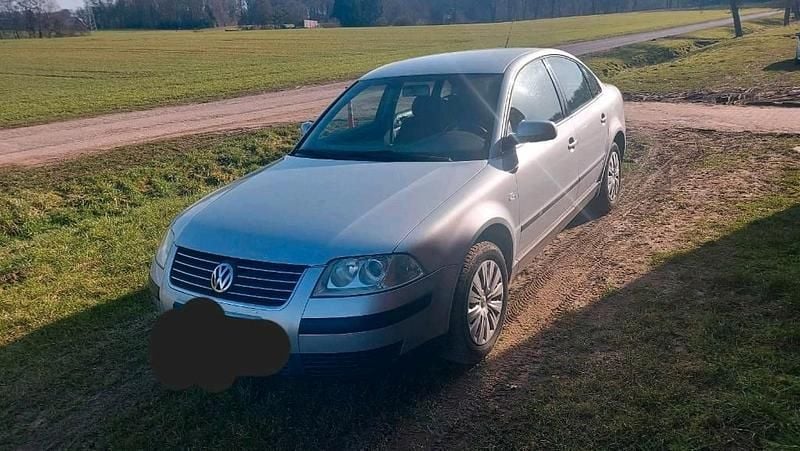 Gebraucht VW Passat 101 PS (74 kW) 2001 Silber Limousine