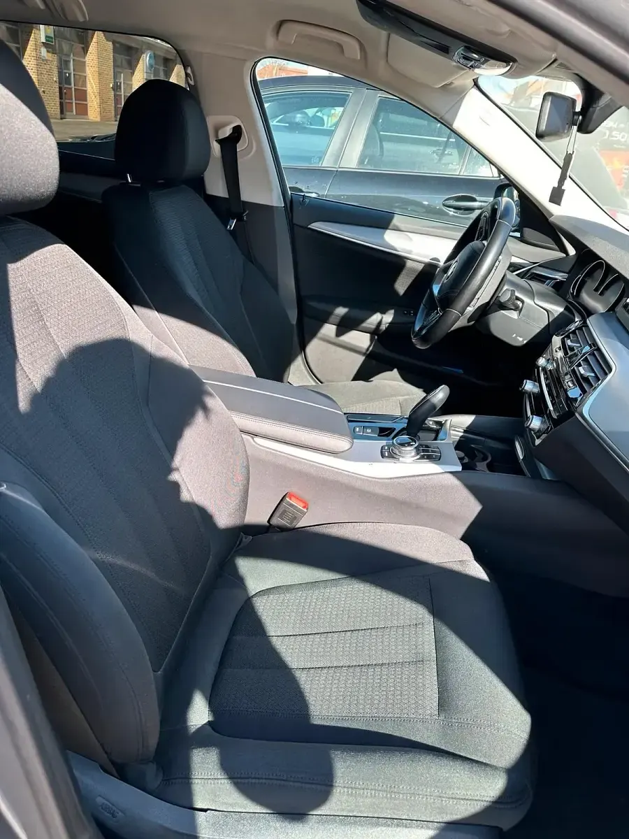 Gebraucht BMW 530 M Sport 265 PS (194 kW) 2017 Grau Kombi