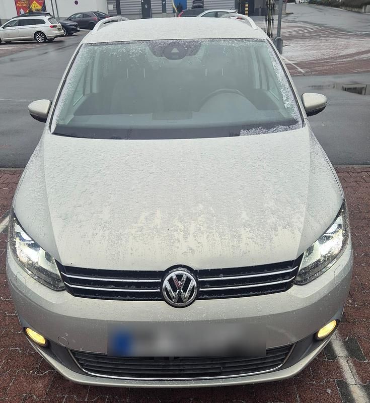 Gebraucht VW Touran Highline 140 PS (102 kW) 2012 Grau Van / Kleinbus