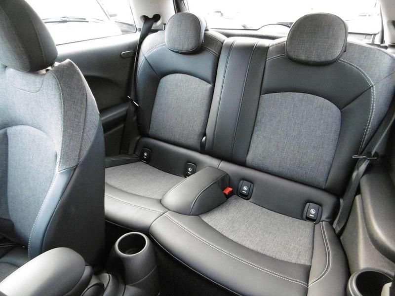 Second-hand Mini Cooper D 116 CP (85 kW) 2018 Gri Hatchback