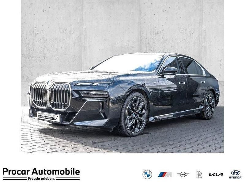 Gebraucht BMW 740 M Sport 286 PS (210 kW) 2025 Limousine