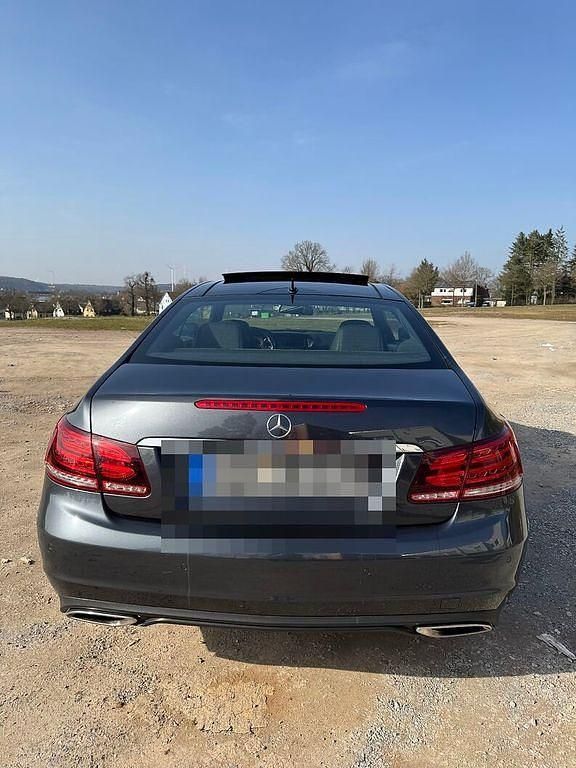 Gebraucht Mercedes E200 184 PS (135 kW) 2013 Grau Coupé