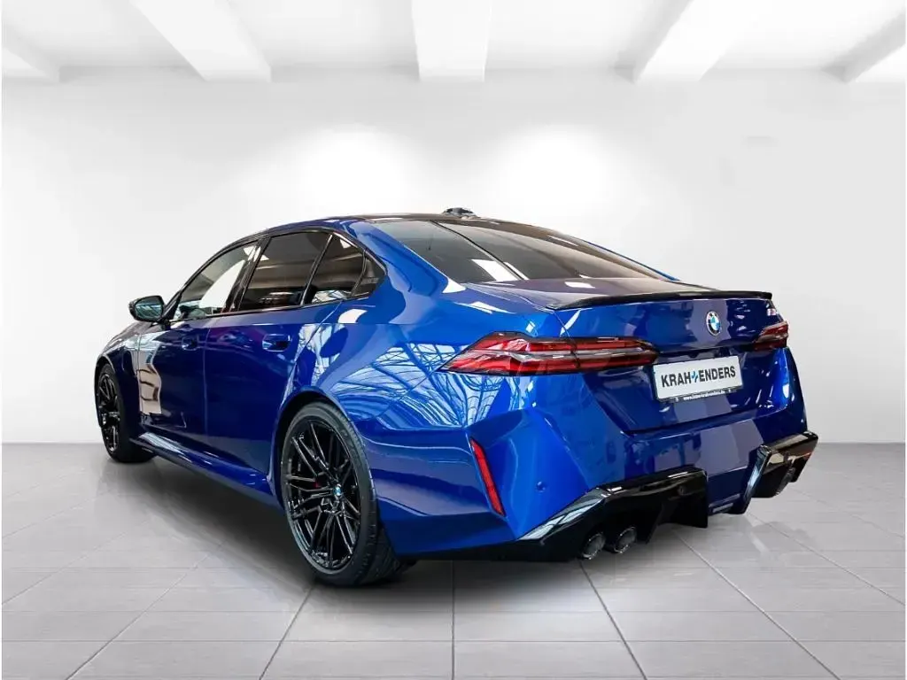Neu BMW M5 Performance 727 PS (534 kW) 2025 Blau Limousine