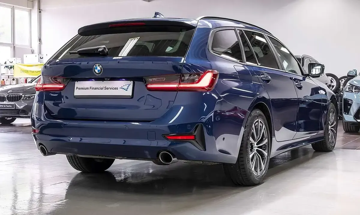 Brugt BMW 330 286 HK (210 kW) 2022 Blå Stationcar