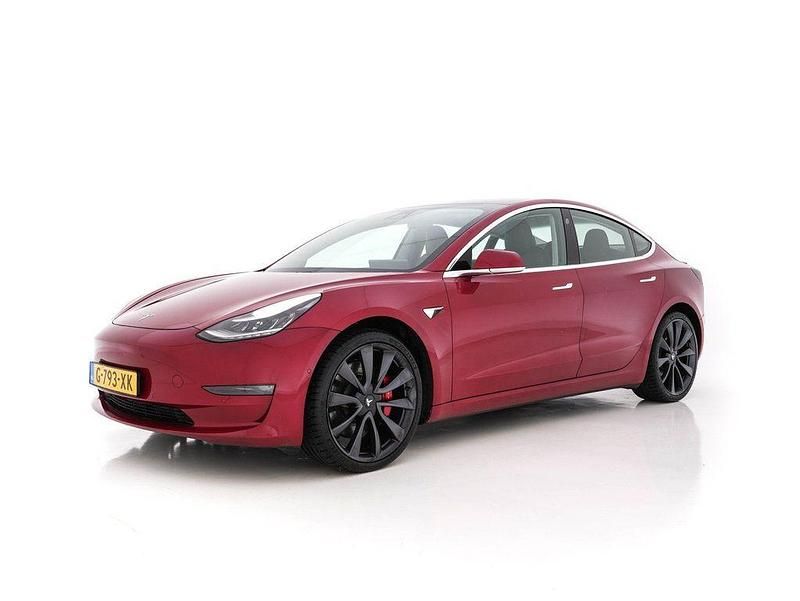 Gebraucht Tesla Model 3 Performance 339 kW (462 PS) 2019 Rot Limousine