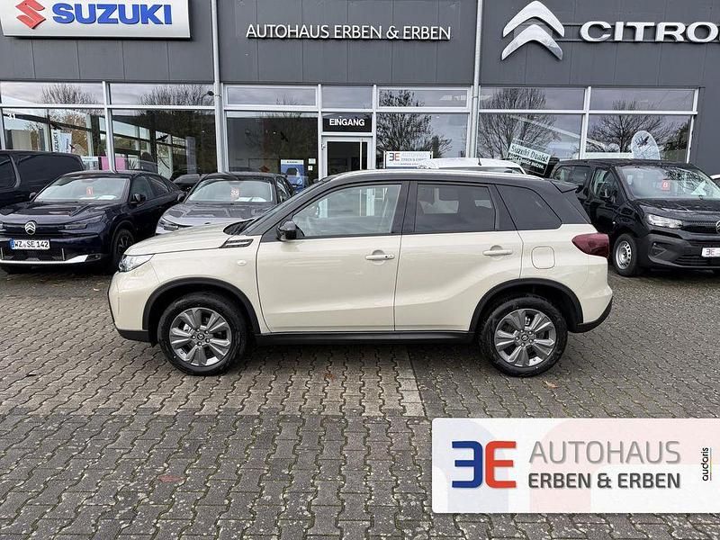 Beige Neu 2025 Suzuki Vitara Comfort SUV | 27.990 € (Fairer Preis) - Bild 1/4