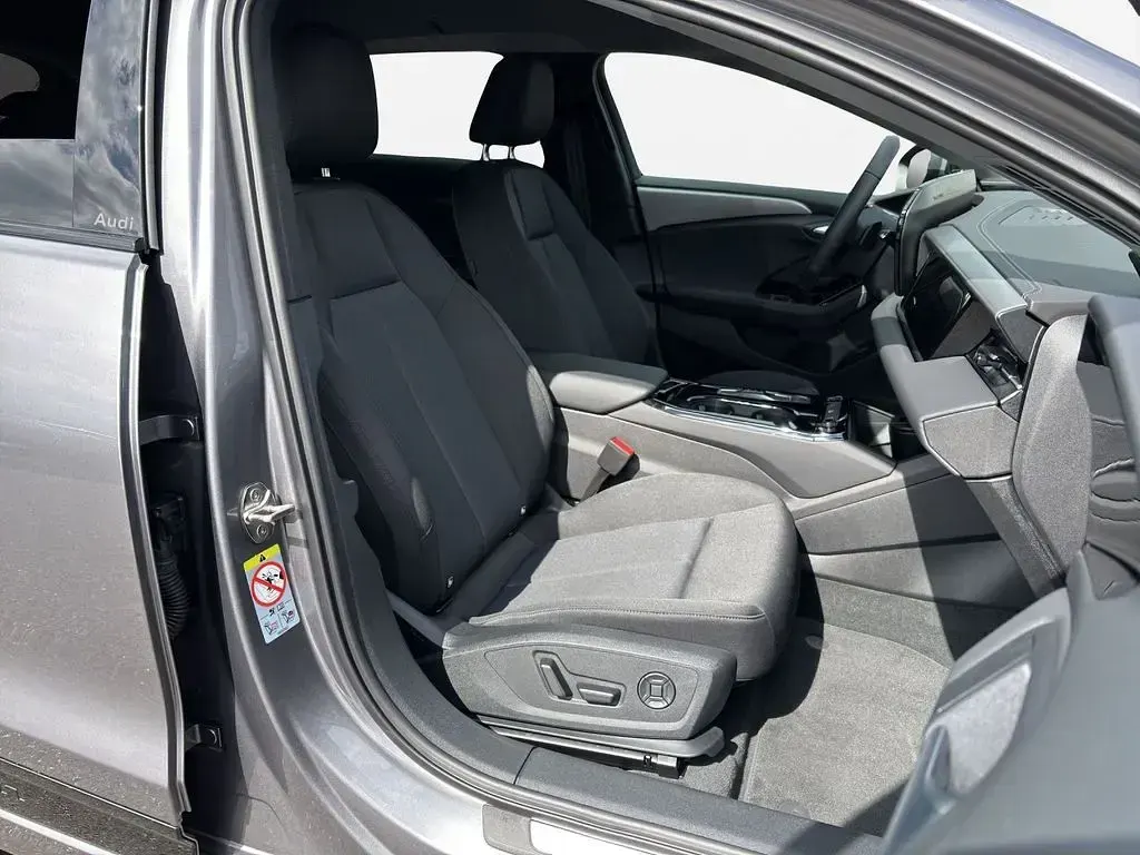 Gebraucht Audi A6 e-tron Ambiente 210 kW (286 PS) 2025 Taifungrau metallic Kombi