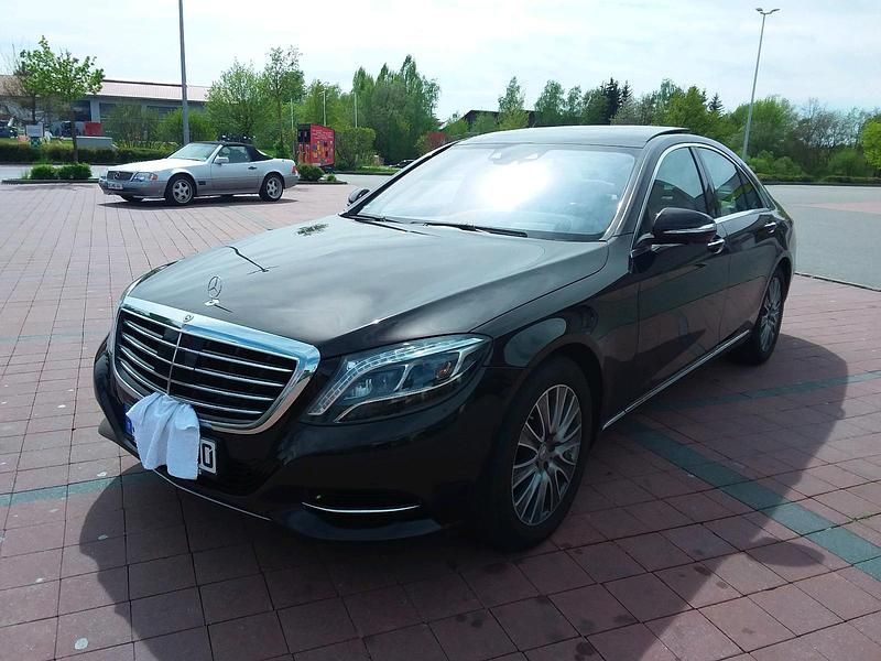 Schwarz Gebraucht 2016 Mercedes S400 Limousine | 49.500 € (Teuer) - Bild 1/4