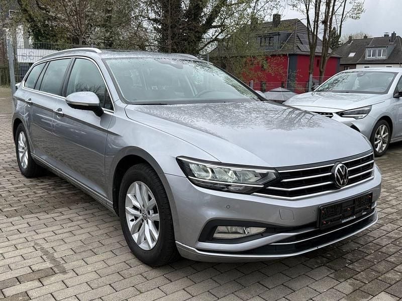 Gebraucht VW Passat 190 PS (139 kW) 2020 Silber Limousine