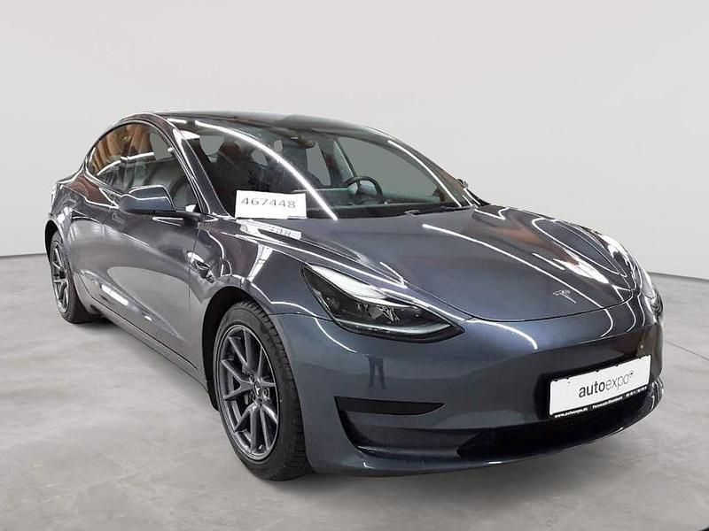Gebraucht Tesla Model 3 RWD 239 kW (325 PS) 2022 Midnight silver metallic Limousine