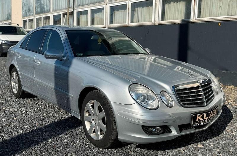 Gebraucht Mercedes E200 184 PS (135 kW) 2006 Silber Limousine
