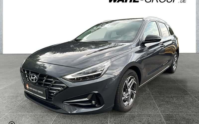 Grau Gebraucht 2024 Hyundai i30 Select Kombi | 20.780 € (Fairer Preis) - Bild 1/4