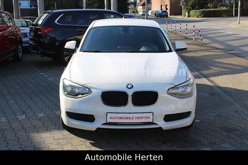 Gebraucht BMW 114 102 PS (75 kW) 2014 Weiß Kleinwagen