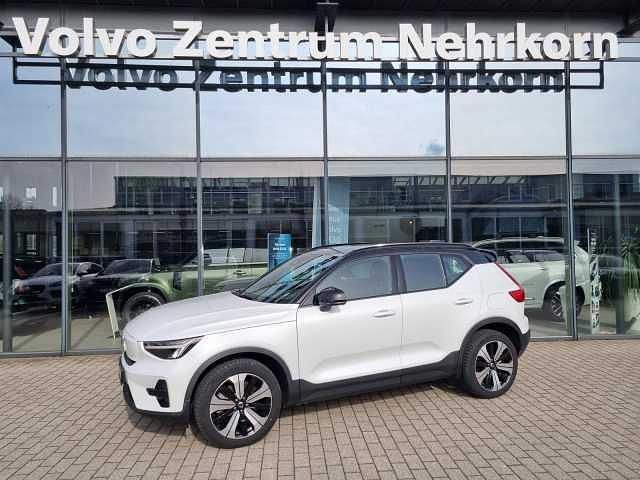 Gebraucht Volvo XC40 Plus 169 kW (231 PS) 2023 Weiß SUV