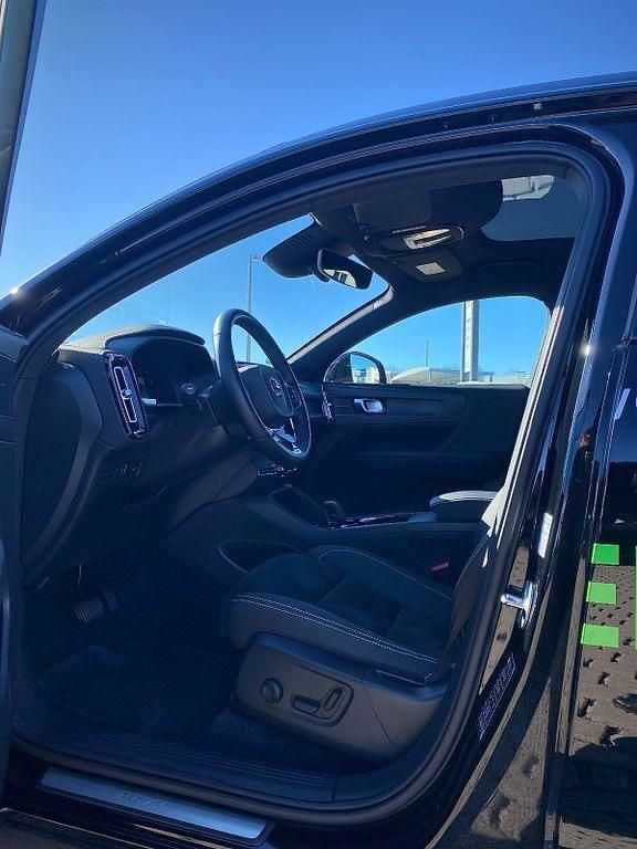 Gebraucht Volvo C40 300 kW (408 PS) 2021 Schwarz SUV