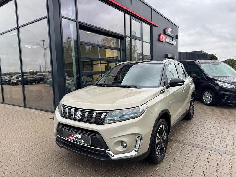 Braun Gebraucht 2022 Suzuki Vitara SUV | 18.990 € (Fairer Preis) - Bild 1/4