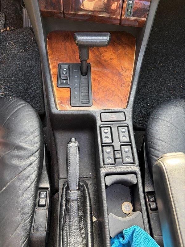 Gebraucht BMW 730 218 PS (160 kW) 1992 Schwarz Limousine