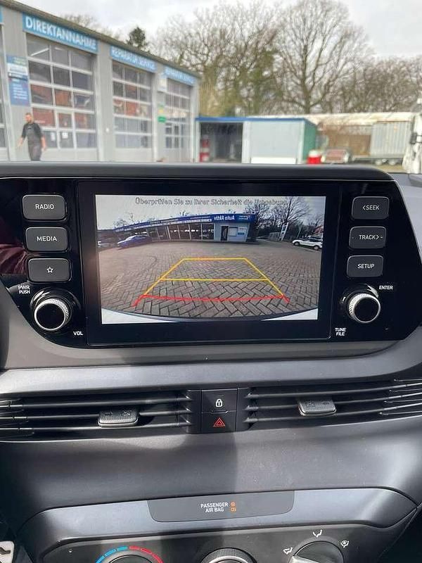 Gebraucht Hyundai Bayon Comfort 101 PS (74 kW) 2024 Atlas white / sol SUV