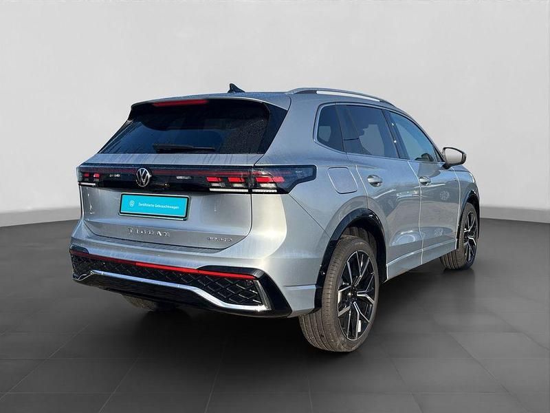 Neu VW Tiguan R-line 272 PS (200 kW) 2025 Silber SUV
