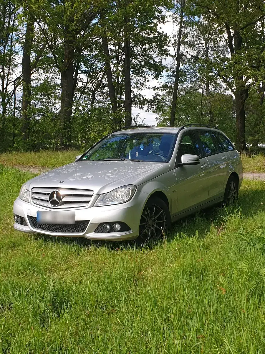 Gebraucht Mercedes C200 136 PS (100 kW) 2011 Silber Kombi