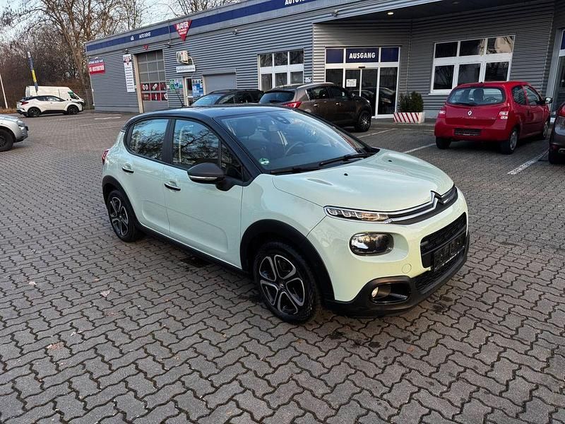 Grün Gebraucht 2017 Citroën C3 Shine Limousine | 5.800 € (Fairer Preis) - Bild 1/4