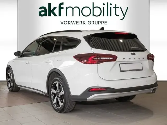 Gebraucht Ford Focus Active 116 PS (85 kW) 2023 Frostweiß Kombi