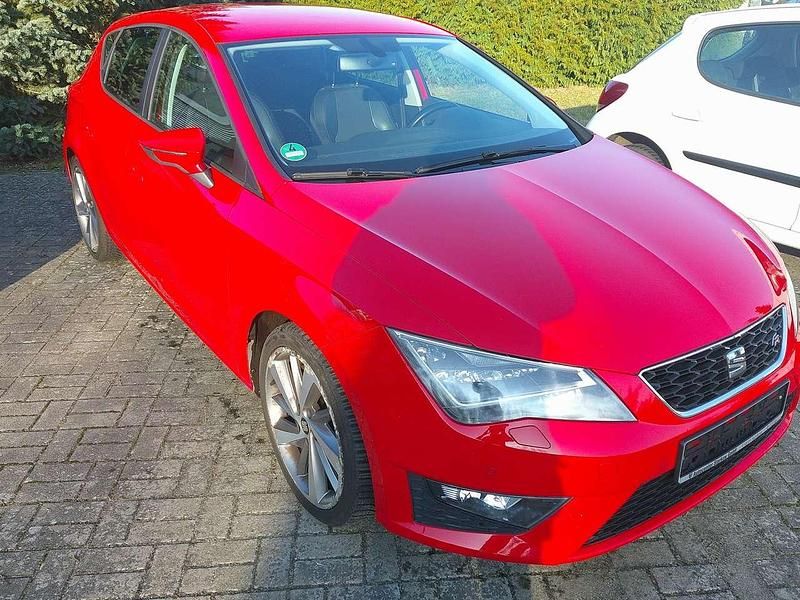 Gebraucht Seat Leon FR 125 PS (91 kW) 2015 "emocion" rot Kleinwagen