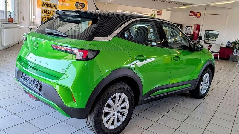 Gebraucht Opel Mokka-e Edition 100 kW (136 PS) 2022 Matcha green/ikone gruen SUV