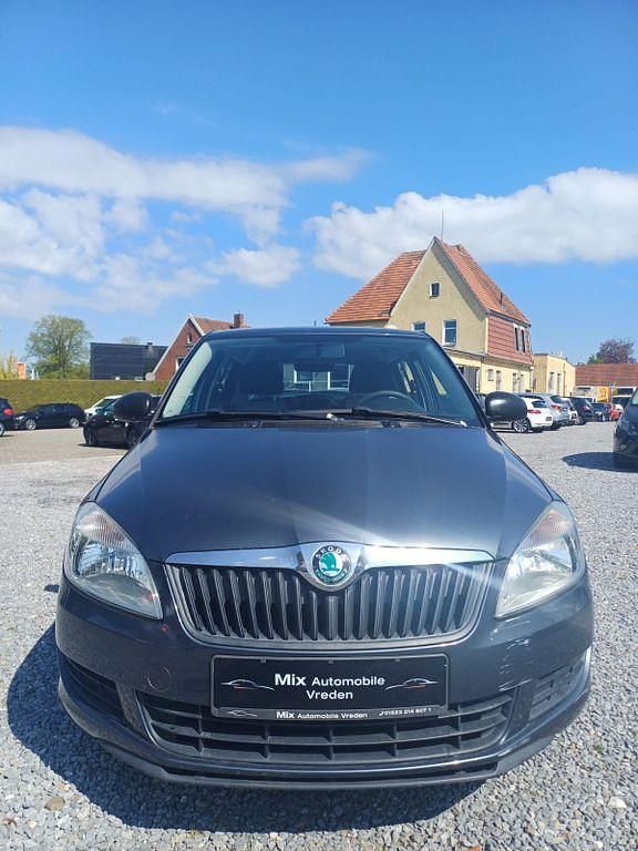 Second-hand Skoda Fabia Classic 60 CP (44 kW) 2011 Gri Berlinǎ