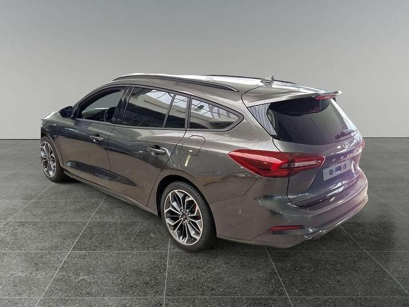 Neu Ford Focus ST-Line X 155 PS (114 kW) 2026 Magneticgrau (metallic) Kombi