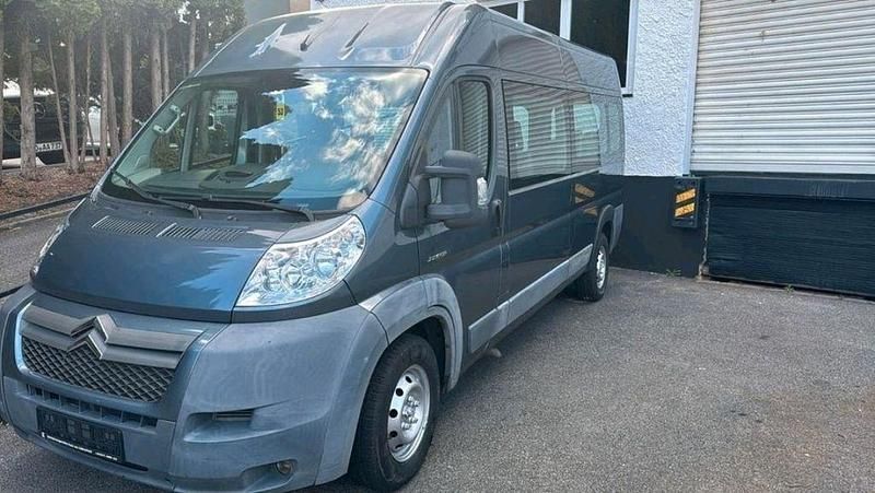 Grau Gebraucht 2009 Citroën Jumper Van / Kleinbus | 11.990 € - Bild 1/4