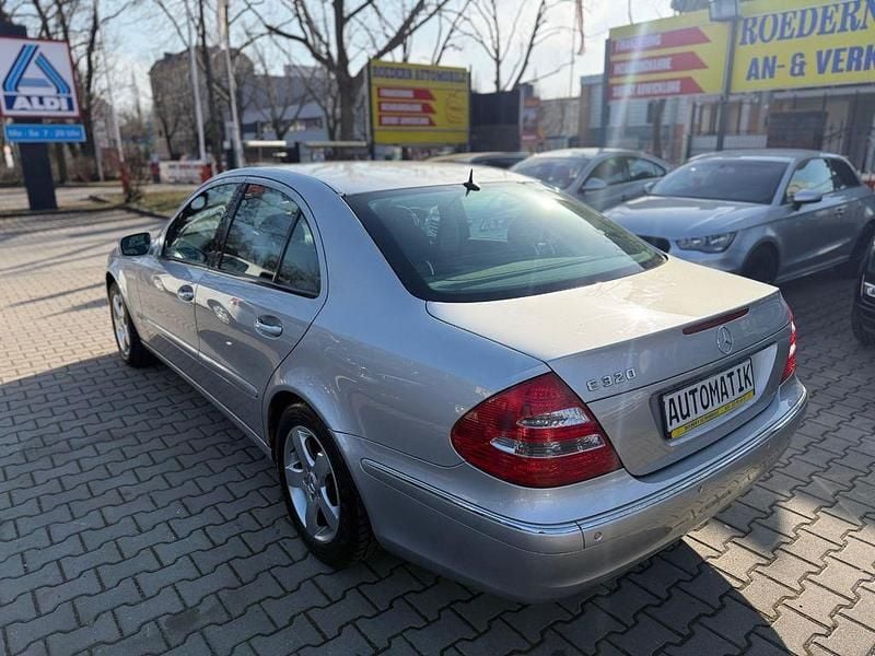 Gebraucht Mercedes E320 Elegance 224 PS (164 kW) 2002 Silber Limousine