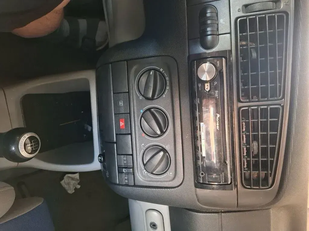 Gebraucht VW Golf 116 PS (85 kW) 2001 Blau Cabrio