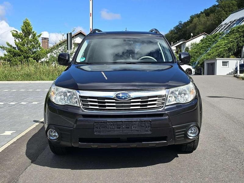 Schwarz Gebraucht 2012 Subaru Forester SUV | 12.100 € (Etwas zu teuer) - Bild 1/3