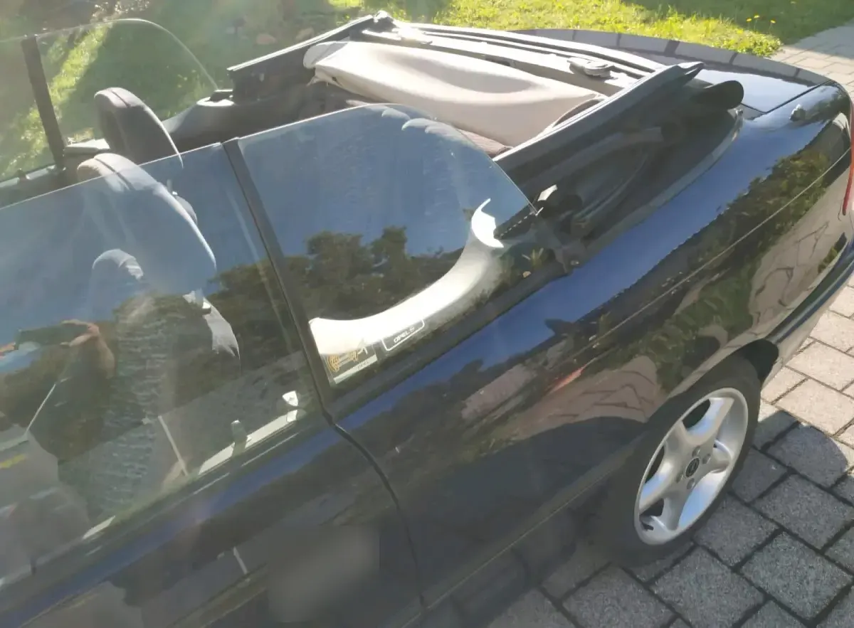 Gebraucht Opel Astra Cabriolet 115 PS (84 kW) 1994 Violet Cabrio