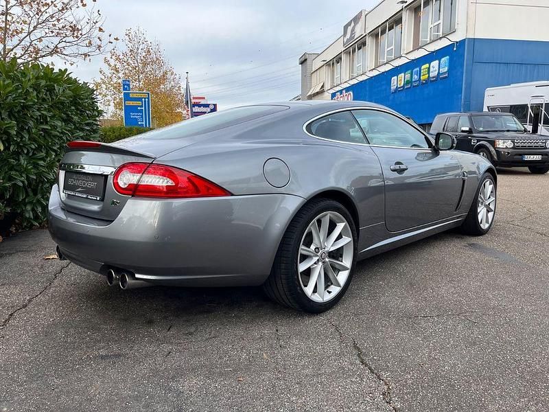 Gebraucht Jaguar XKR 510 PS (375 kW) 2010 Grau Coupé
