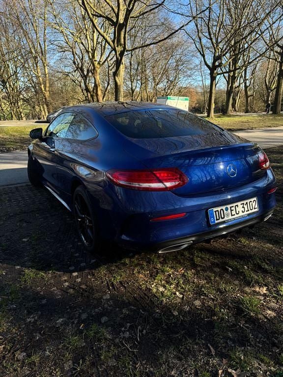 Gebraucht Mercedes C400 AMG line 333 PS (244 kW) 2017 Blau Coupé