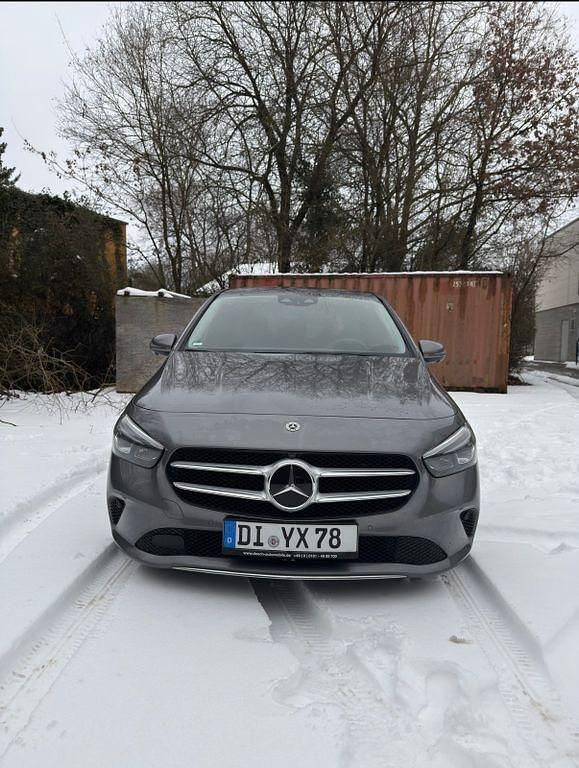 Gebraucht Mercedes B220 190 PS (139 kW) 2020 Grau Van / Kleinbus