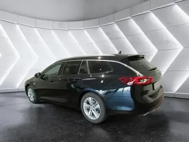 Gebraucht Opel Insignia Elegance 174 PS (127 kW) 2023 Schwarz Kombi