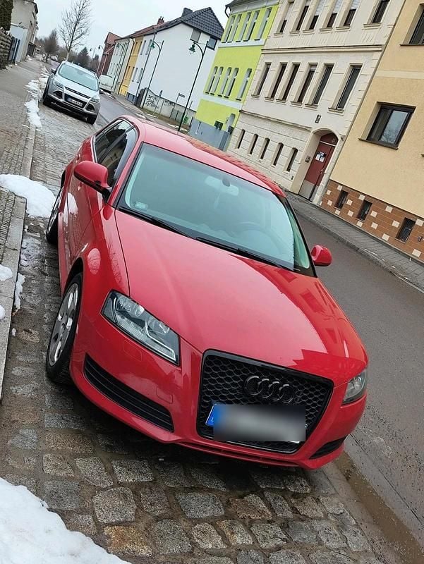 Gebraucht Audi A3 Ambiente 160 PS (117 kW) 2008 Rot Kleinwagen
