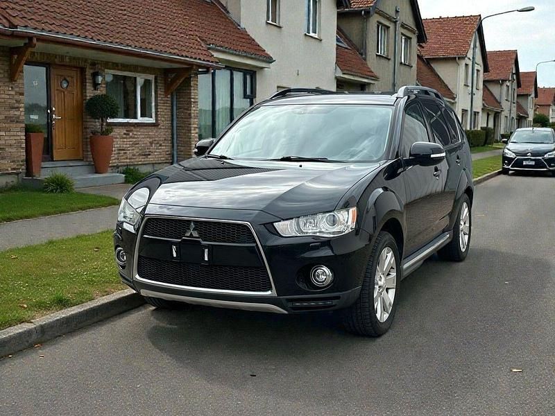 Schwarz Gebraucht 2012 Mitsubishi Outlander SUV | 4.600 € (Superpreis) - Bild 1/4
