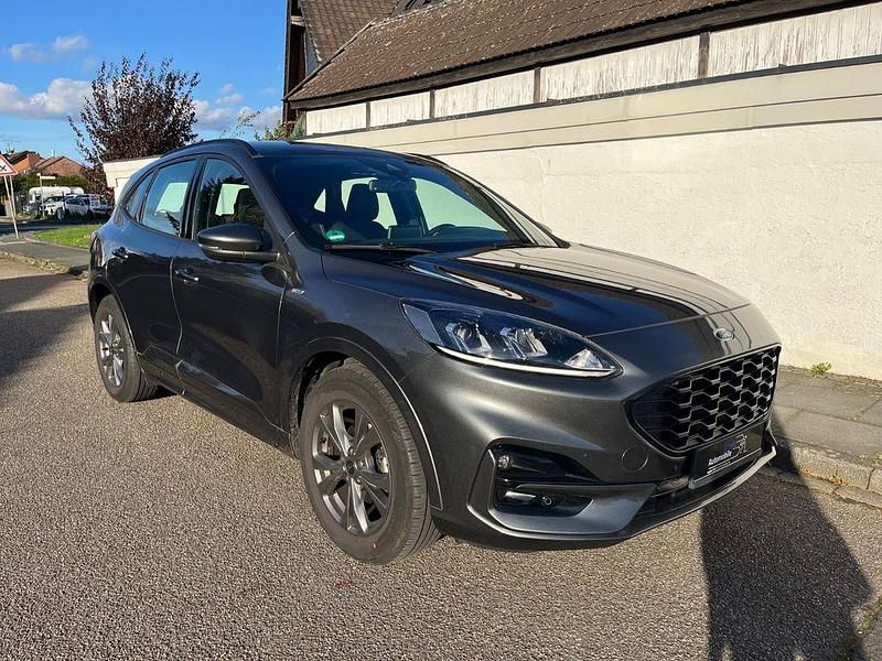 Gebraucht Ford Kuga ST-Line 150 PS (110 kW) 2022 Magneticgrau (metallic) SUV