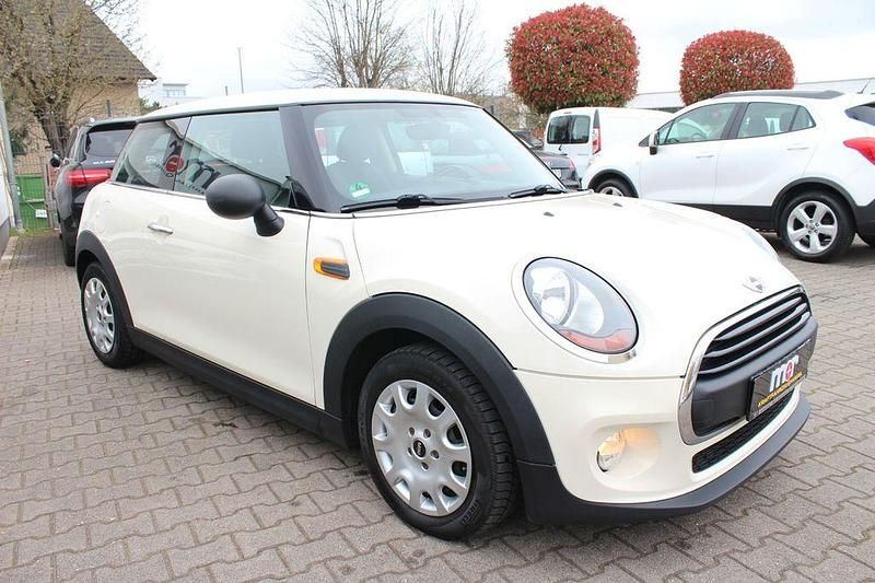Second-hand Mini ONE 102 CP (75 kW) 2016 Alb Hatchback
