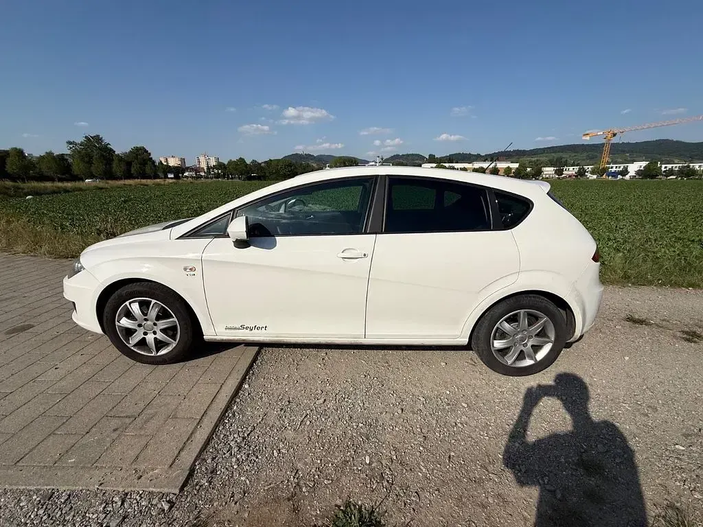 Gebraucht Seat Leon Ecomotive 105 PS (77 kW) 2011 Weiß Kleinwagen