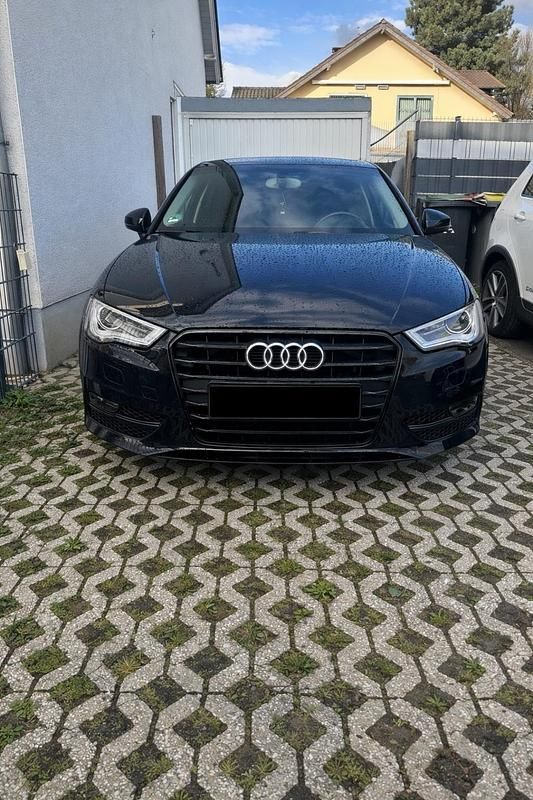 Gebraucht Audi A3 Comfort 105 PS (77 kW) 2014 Schwarz Limousine
