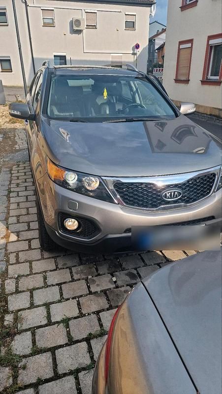 Grau Gebraucht 2012 Kia Sorento SUV | 7.200 € (Guter Preis) - Bild 1/4