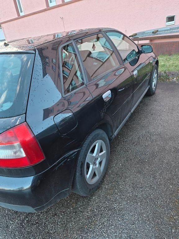 Gebraucht Audi A3 Ambiente 102 PS (75 kW) 2003 Blau Kleinwagen