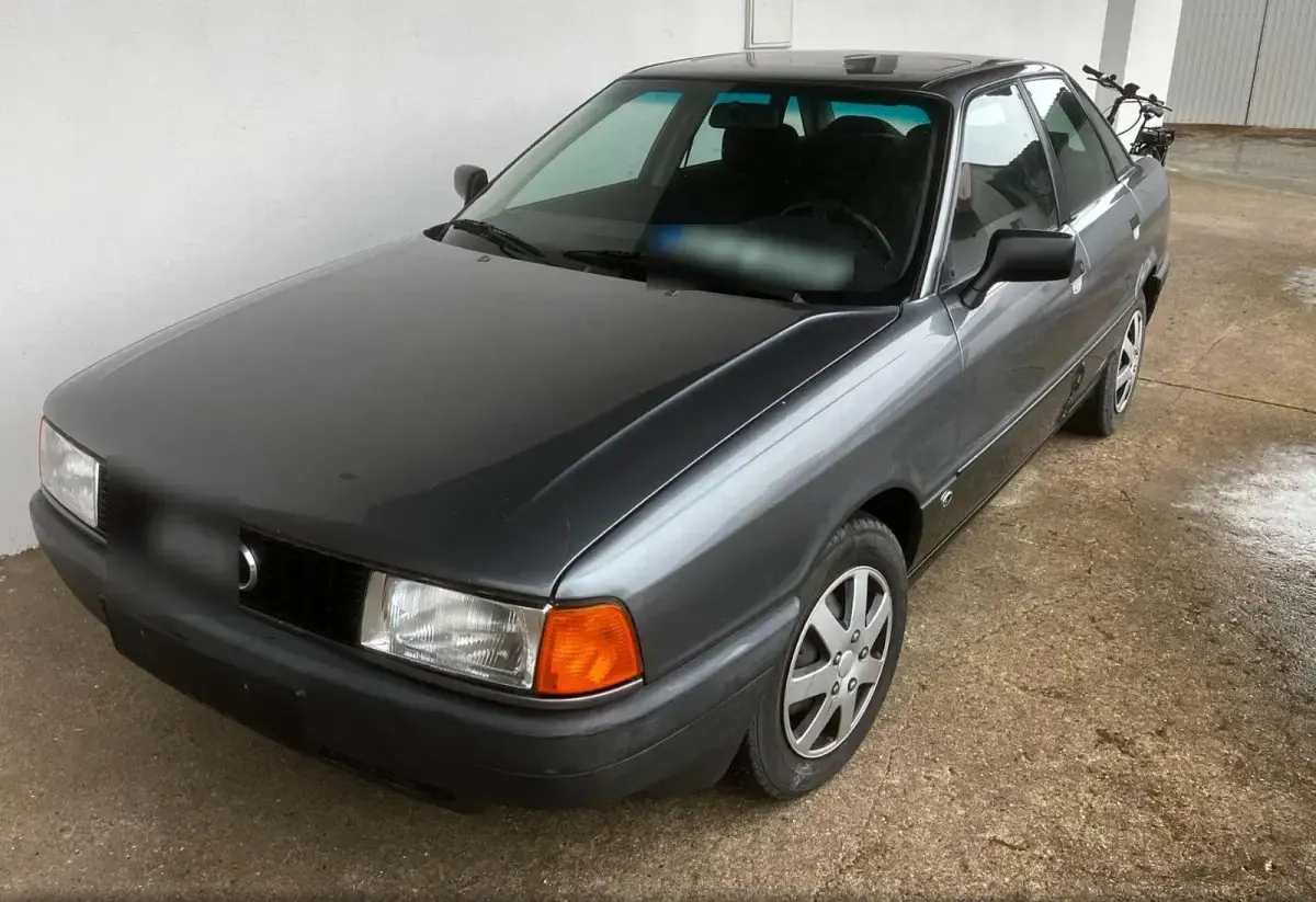 Gebraucht Audi 80 Basis 69 PS (50 kW) 1990 Grau Limousine