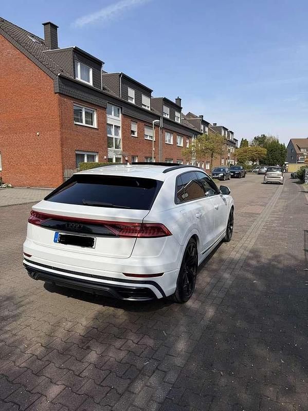 Gebraucht Audi Q8 S-Line 286 PS (210 kW) 2018 SUV
