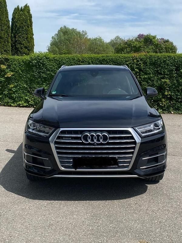 Schwarz Gebraucht 2016 Audi Q7 Ambiente SUV | 26.500 € (Superpreis) - Bild 1/4